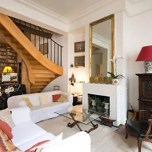 https://familial-duplex-quartier-latin.fr-paris.fr