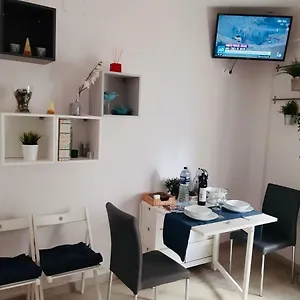 https://la-joya-de-la-caleta-a-60-mts-playa.es-andalucia.com